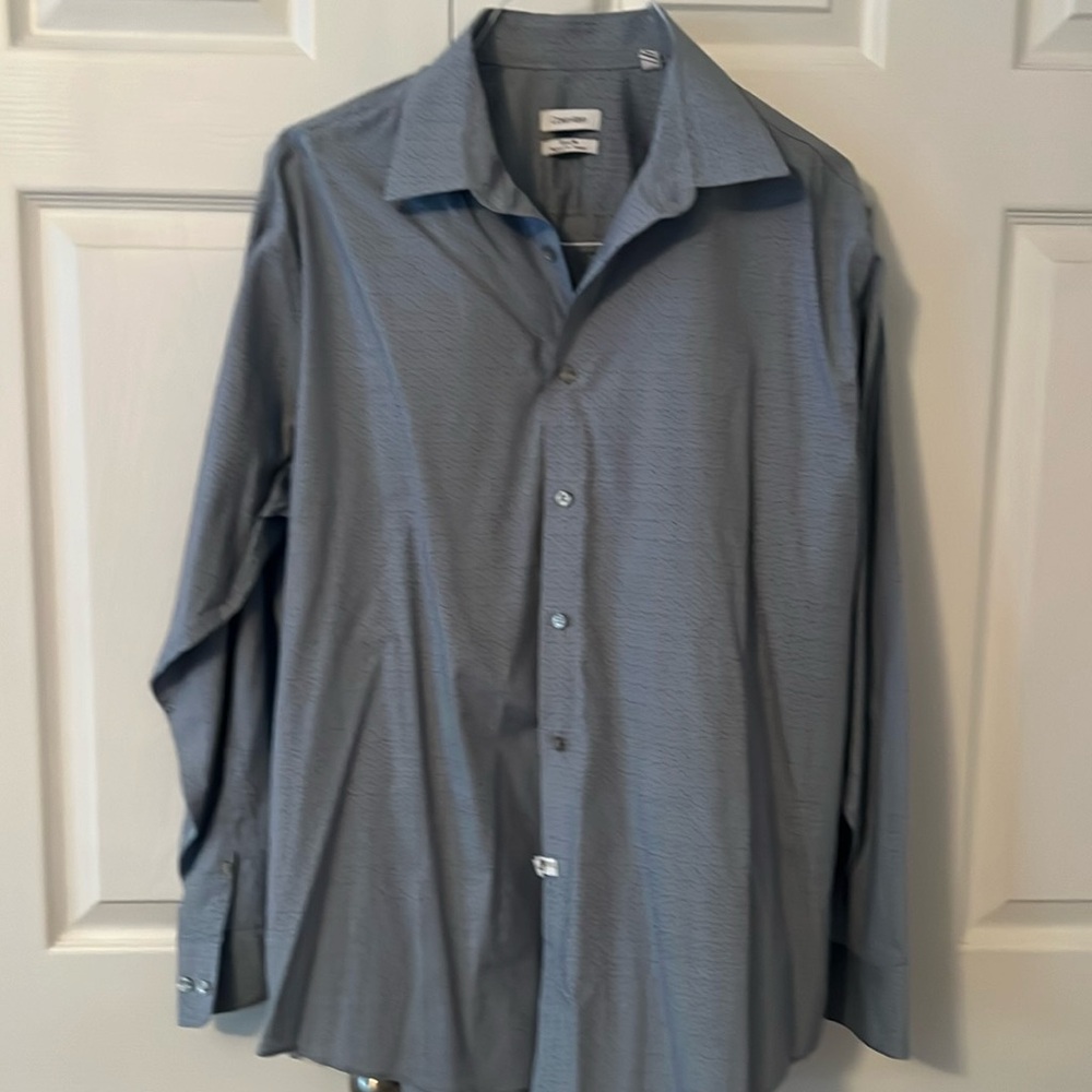Men’s Calvin Klein dress shirt